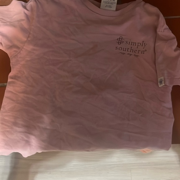 SELLING SIMPLY SOUTHERN SHIRT (size small in kids) - Picture 1 of 2